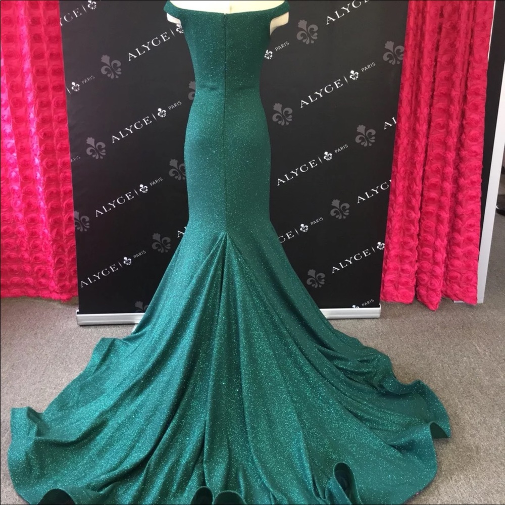 Jovani #55187 - Picture 4 of 4
